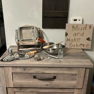 CURATED BY ME! MUD AND MAKE BELIEVE 16 PIECE OUTDOOR MUD KITCHEN PLAY SET